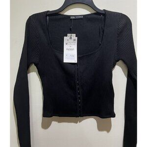 NWT ~ Zara Long Seeve Ribbed Hook Closure Black Cropped Top ~ Size Medium